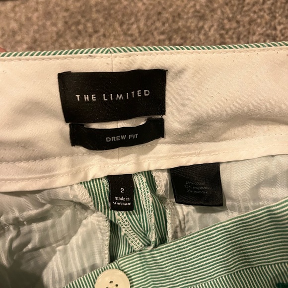 Limited Bermuda shorts size 2- green strip - Picture 3 of 3